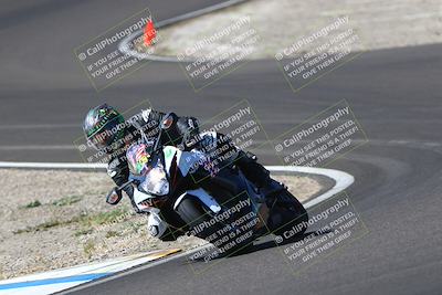 media/Sep-21-2025-TrackDaz (Sun) [[277c75b276]]/C Group/1140pm (Turn 3)/
